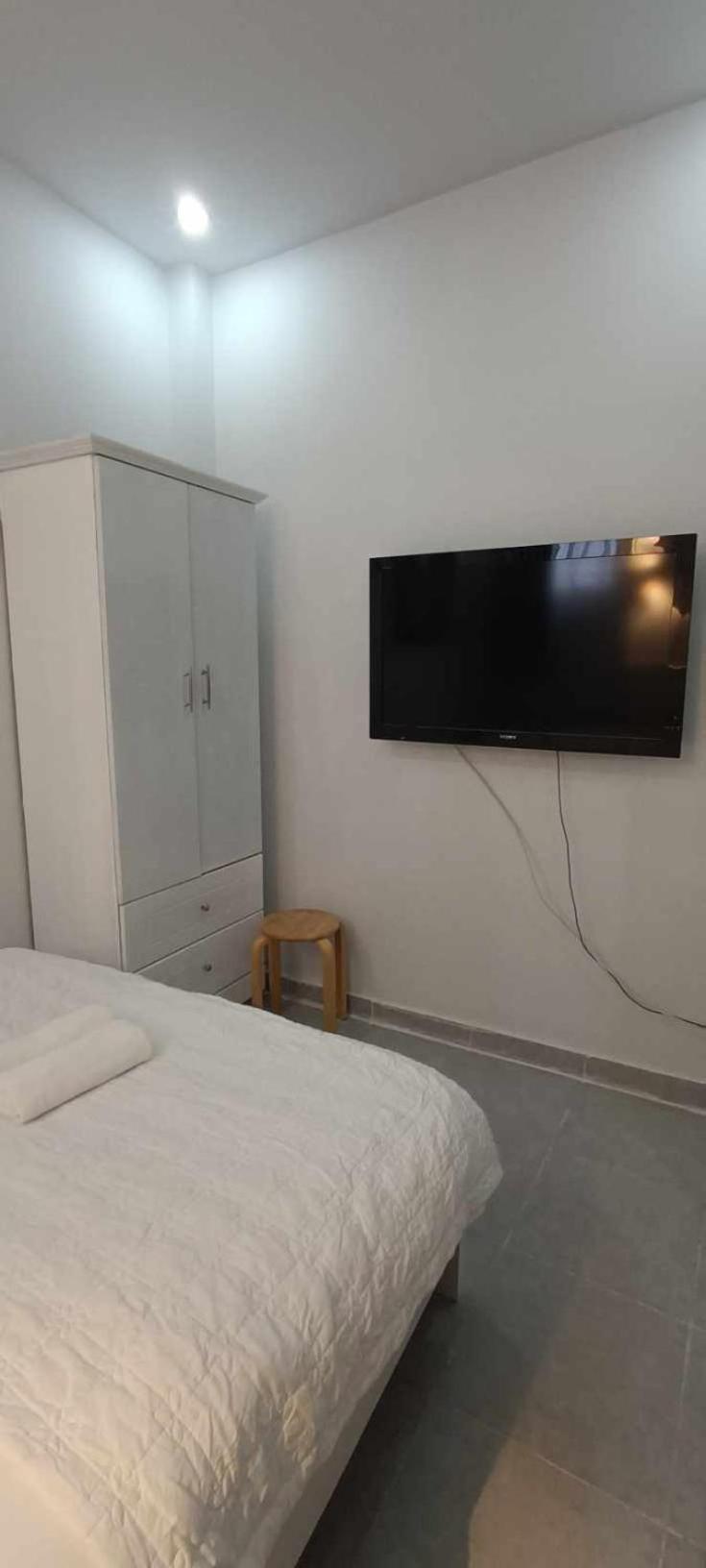 Vy Khanh Guesthouse Ho Chi Minh City Exterior photo